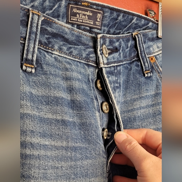 Abrocombie and Fitch Jeans - Picture 2 of 7